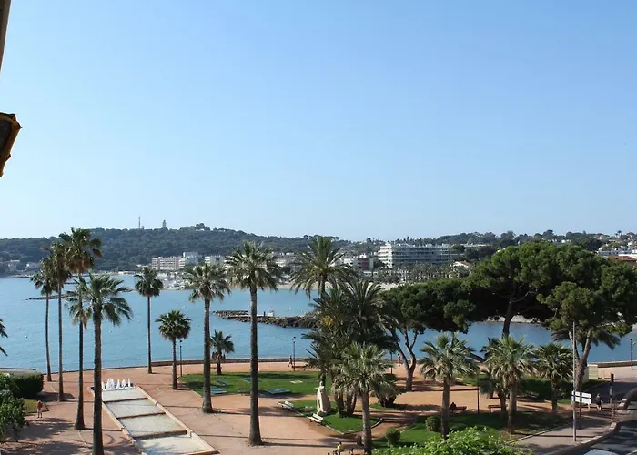 Studio Standing Bord De Mer Et Vue